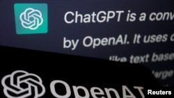 Логотип компании OpenAI отображается рядом с ответом ее ИИ-чатбота ChatGPT на сайте компании
 архивное фото)